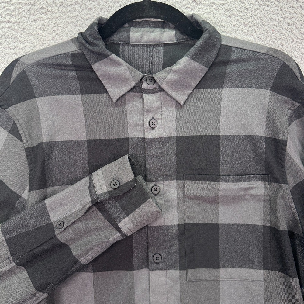 Lululemon‎ Shirt Mens L Black Gray Buffalo Plaid Masons Peak Button Up Office